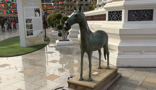 ワット・スタット（Wat Suthat）完全ガイド｜見どころ・入場料・回り方【バンコク在住目線】